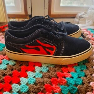 9.5 Mens Maui and Sons Skate Flame Shoes